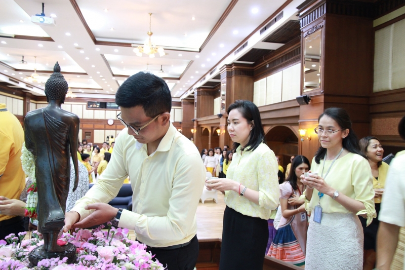 สรงน้ำพระรดน้ำขอพร ประจำปี 2562