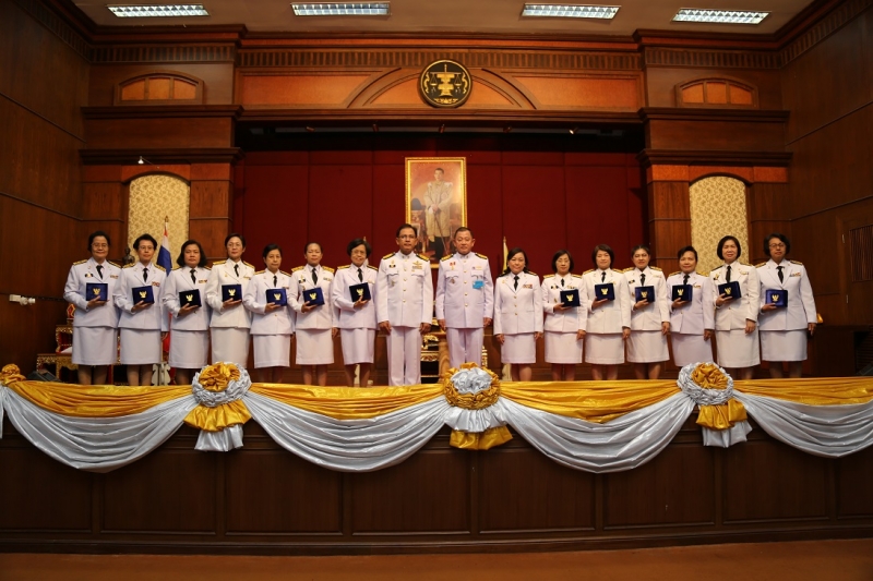 พิธีรับพระราชทานเครื่องราชอิสริยาภรณ์ ประจำปี 2560