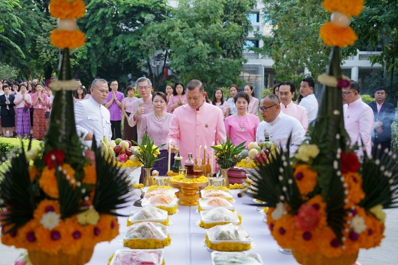 พิธีบวงสรวงเนื่องในวันคล้ายวันสถาปนา สำนักงานการตรวจเงินแผ่นดิน ครบรอบ 104 ปี