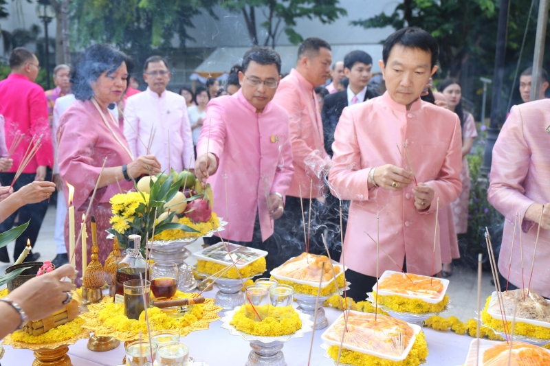 พิธีบวงสรวงเนื่องในวันคล้ายวันสถาปนา สำนักงานการตรวจเงินแผ่นดิน ครบรอบ 104 ปี