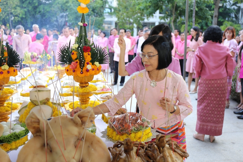 พิธีบวงสรวงเนื่องในวันคล้ายวันสถาปนา สำนักงานการตรวจเงินแผ่นดิน ครบรอบ 104 ปี