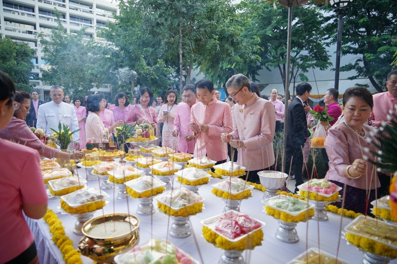 พิธีบวงสรวงเนื่องในวันคล้ายวันสถาปนา สำนักงานการตรวจเงินแผ่นดิน ครบรอบ 104 ปี