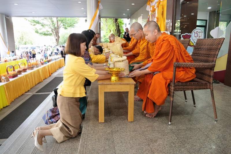 2562-09-25 สตง.ร่วมเป็นเจ้าภาพบำเพ็ญกุศลพระพิธีธรรมสวดพระอภิธรรมศพ พลเอก เปรม  ติณสูลานนท์ อดีตประธานองคมนตรีและรัฐบุรุษ 