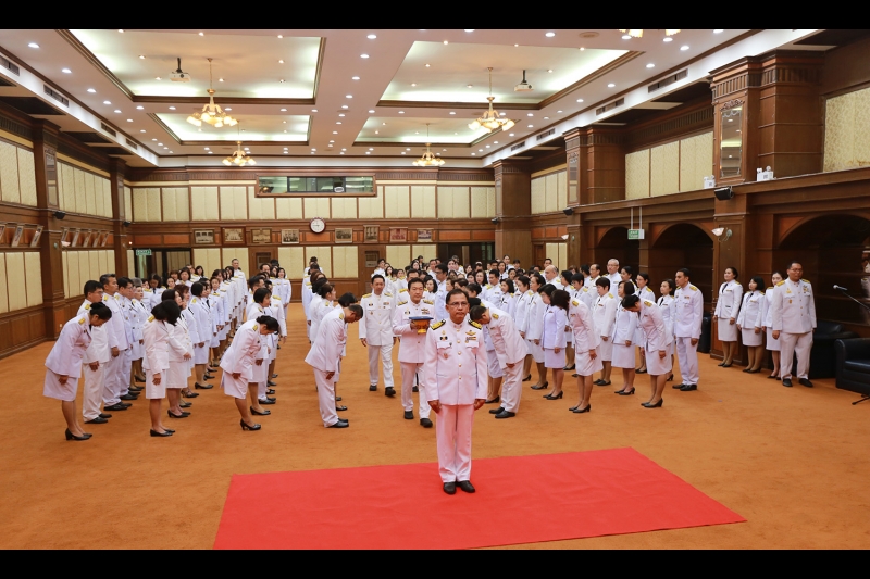 พีธีรับพระราชโองการโปรดเกล้าโปรดกระหม่อมแต่งตั้ง ผู้ว่าการตรวจเงินแผ่นดิน