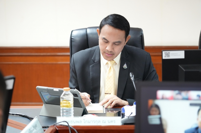 พิธีทำบุญตักบาตรเนื่องในเทศกาลปีใหม่ 2560