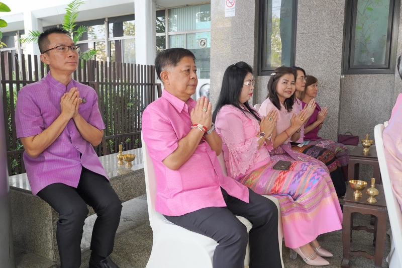 สำนักงานการตรวจเงินแผ่นดิน ถวายผ้าพระกฐินพระราชทาน ประจำปี 2562 ณ พระมหาธาตุแก่นนครอนุสรณ์สาธุชน วัดหนองแวง พระอารามหลวง  ตำบลใน