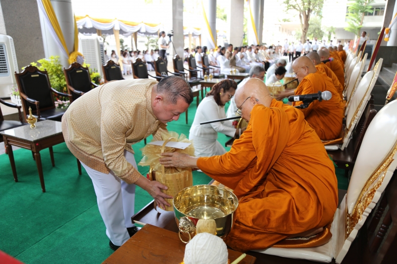 2567-02-09 พิธีเจริญพระพุทธมนต์สมโภชพระพุทธโสธร และบรรจุพระบรมสารีริกธาตุ