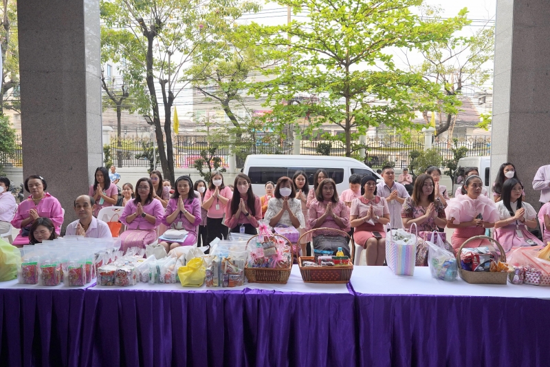 สำนักงานการตรวจเงินแผ่นดิน ร่วมเดินริ้วขบวนอัญเชิญเครื่องราชสักการะและร่วมพิธีจุดเทียนถวายพระพรชัยมงคล