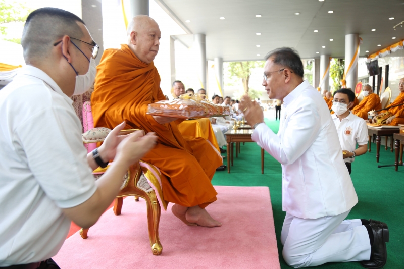 2567-02-09 พิธีเจริญพระพุทธมนต์สมโภชพระพุทธโสธร และบรรจุพระบรมสารีริกธาตุ