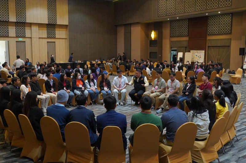 พิธีมอบประกาศนียบัตรแก่ข้าราชการใหม่