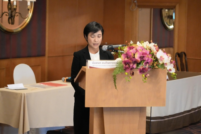 พิธีทำบุญตักบาตรข้าวสารอาหารแห้ง