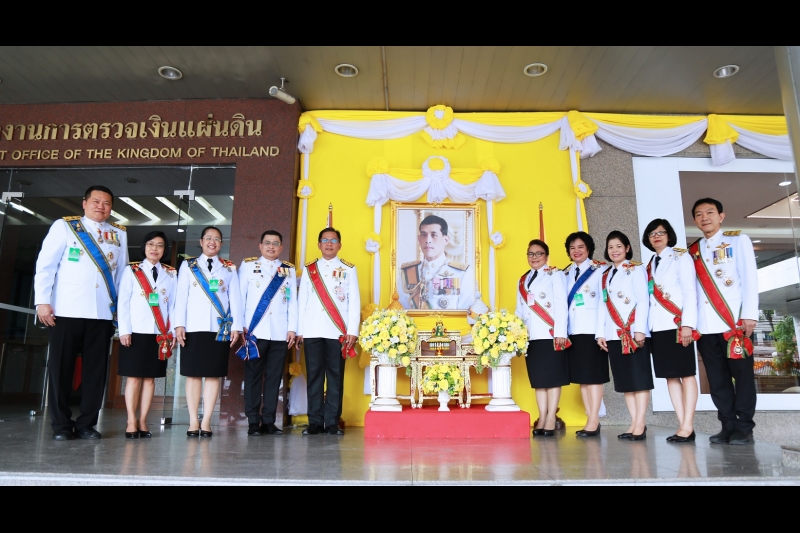เฝ้าทูลละอองธุลีพระบาทในการพระราชพิธีบรมราชาภิเษก  พุทธศักราช 2562