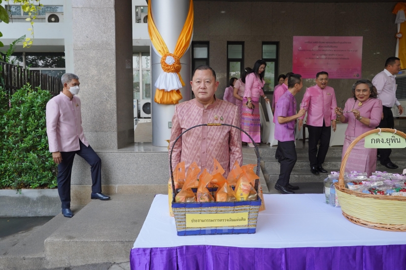 พิธีเจริญพระพุทธมนต์สมโภชผ้าพระกฐินพระราชทาน ประจำปี 2562 โดย สำนักงานการตรวจเงินแผ่นดิน ณ วัดหนองแวง พระอารามหลวง ตำบลในเมือง