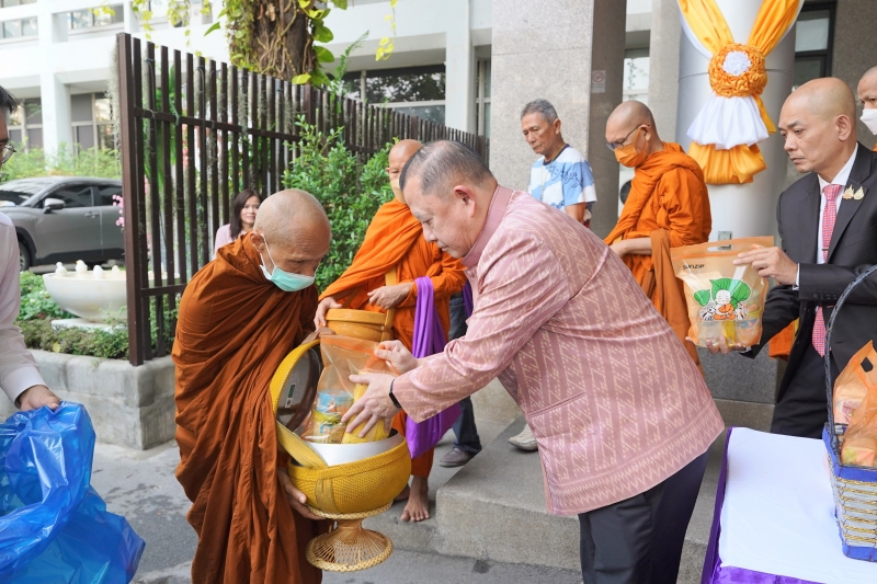 สำนักงานการตรวจเงินแผ่นดิน ถวายผ้าพระกฐินพระราชทาน ประจำปี 2562 ณ พระมหาธาตุแก่นนครอนุสรณ์สาธุชน วัด