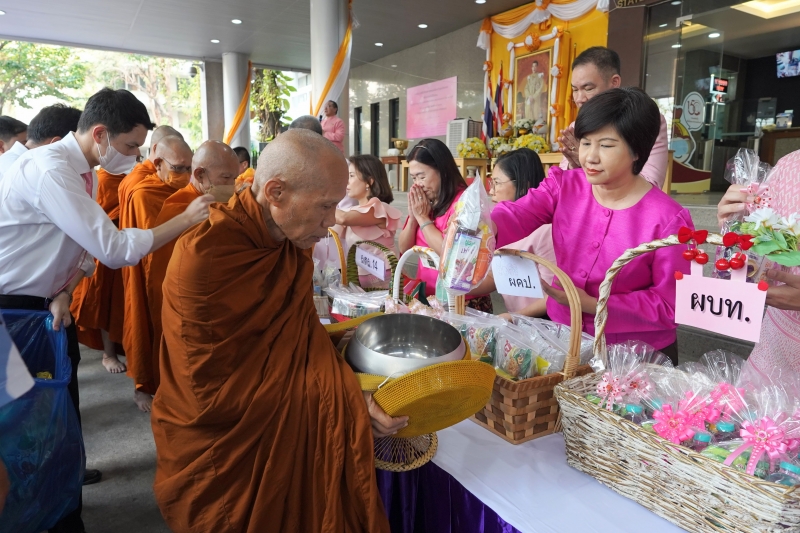 2567-02-09 พิธีเจริญพระพุทธมนต์สมโภชพระพุทธโสธร และบรรจุพระบรมสารีริกธาตุ
