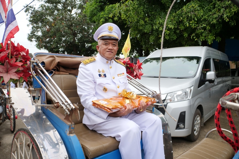 พิธีสวดพระพุทธมนต์และทำบุญตักบาตร