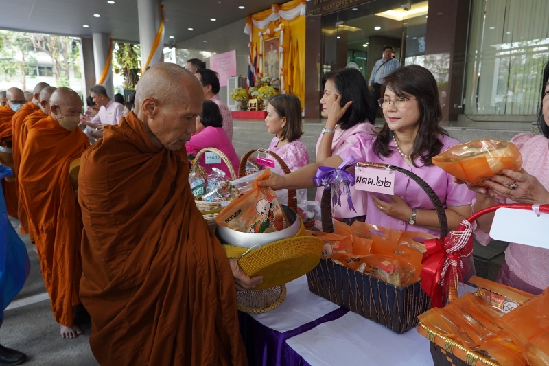 2567-02-09 พิธีเจริญพระพุทธมนต์สมโภชพระพุทธโสธร และบรรจุพระบรมสารีริกธาตุ