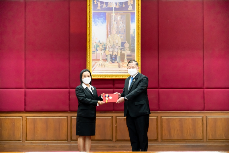 พิธีมอบประกาศนียบัตร โครงการพัฒนานักบริหารการตรวจเงินแผ่นดินระดับสูง (นตส.) รุ่นที่ 11 ณ สำนักงานการตรวจเงินแผ่นดิน