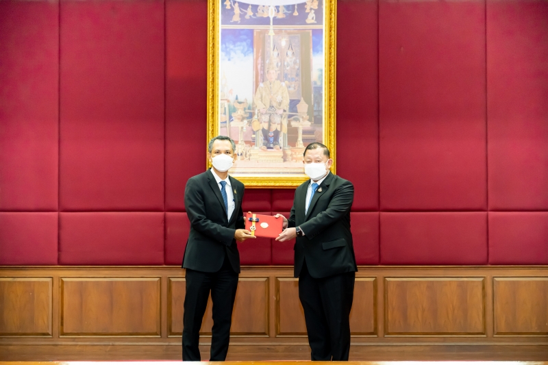 พิธีมอบประกาศนียบัตร โครงการพัฒนานักบริหารการตรวจเงินแผ่นดินระดับสูง (นตส.) รุ่นที่ 11 ณ สำนักงานการตรวจเงินแผ่นดิน