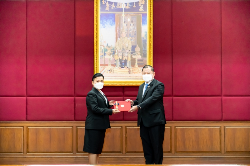 พิธีมอบประกาศนียบัตร โครงการพัฒนานักบริหารการตรวจเงินแผ่นดินระดับสูง (นตส.) รุ่นที่ 11 ณ สำนักงานการตรวจเงินแผ่นดิน