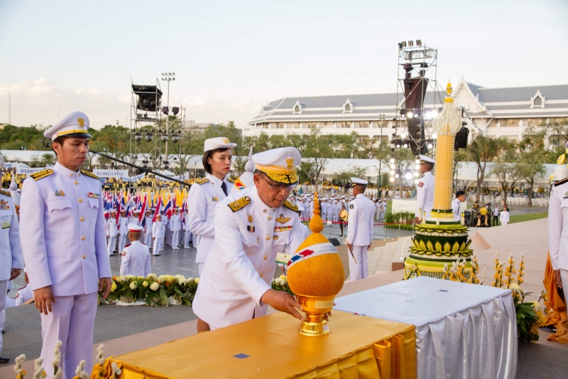 สตง.ร่วมเดินริ้วขบวนอัญเชิญเครื่องราชสักการะและร่วมพิธีจุดเทียนถวายพระพรชัยมงคลเนื่องในโอกาสวันเฉลิมพระชนมพรรษาพระบาทสมเด็จพระเจ