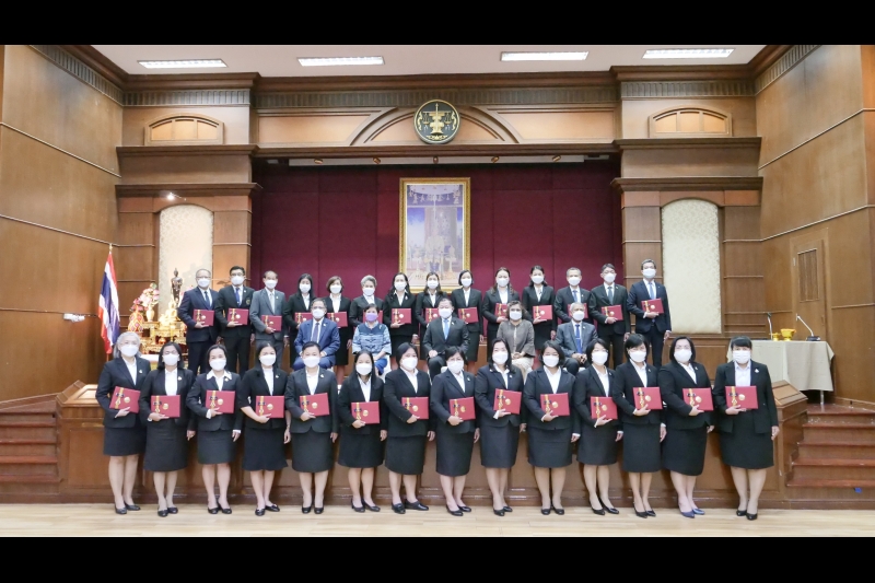 พิธีมอบประกาศนียบัตร โครงการพัฒนานักบริหารการตรวจเงินแผ่นดินระดับสูง (นตส.) รุ่นที่ 11 ณ สำนักงานการตรวจเงินแผ่นดิน