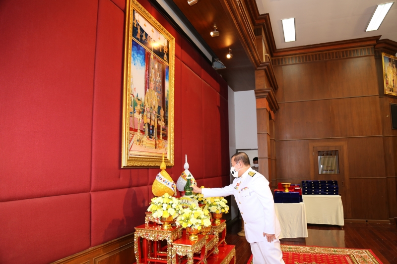 พิธีรับพระราชทานเครื่องราชอิสริยาภรณ์ชั้นสายสะพาย ประจำปี 2563