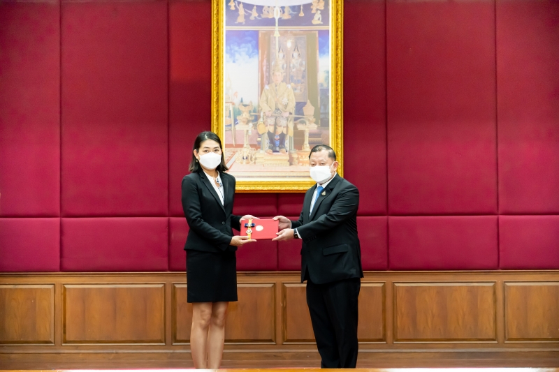 พิธีมอบประกาศนียบัตร โครงการพัฒนานักบริหารการตรวจเงินแผ่นดินระดับสูง (นตส.) รุ่นที่ 11 ณ สำนักงานการตรวจเงินแผ่นดิน