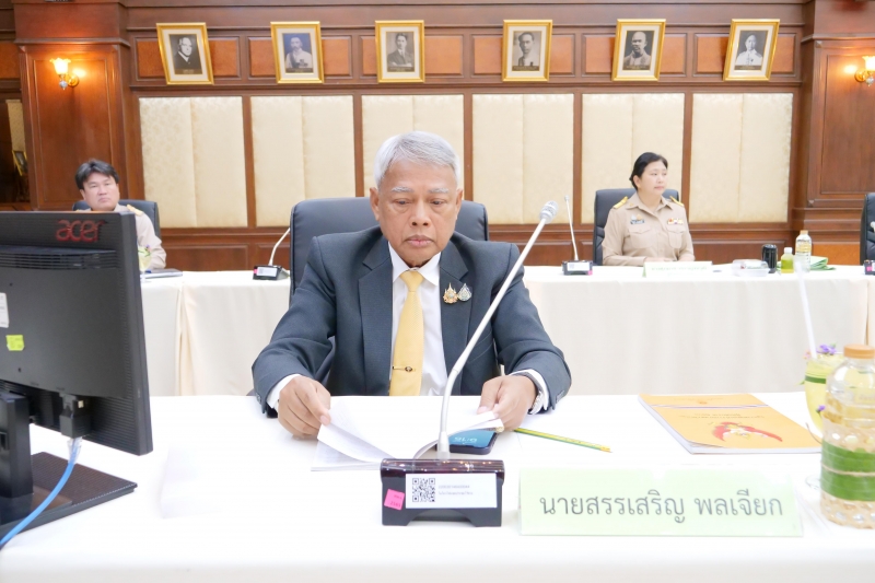 พิธีทำบุญตักบาตรข้าวสารอาหารแห้ง เดือนเมษายน 2562