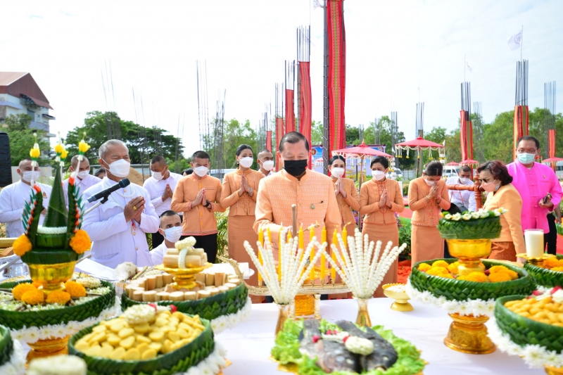 พิธีวางศิลาฤกษ์อาคารที่ทำการสำนักตรวจเงินแผ่นดินจังหวัดศรีสะเกษ พร้อมบ้านพักและสิ่งก่อสร้างประกอบ