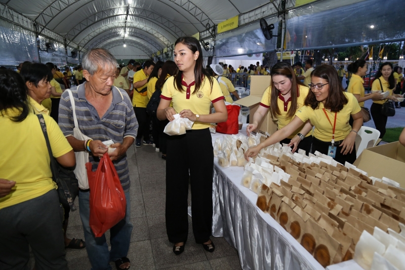 พิธีบำเพ็ญกุศลและกิจกรรมน้อมรำลึกเนื่องในวันคล้ายวันสวรรคตพระบาทสมเด็จพระบรมชนกาธิเบศร มหาภูมิพลอดุลเดชมหาราช บรมนาถบพิตร