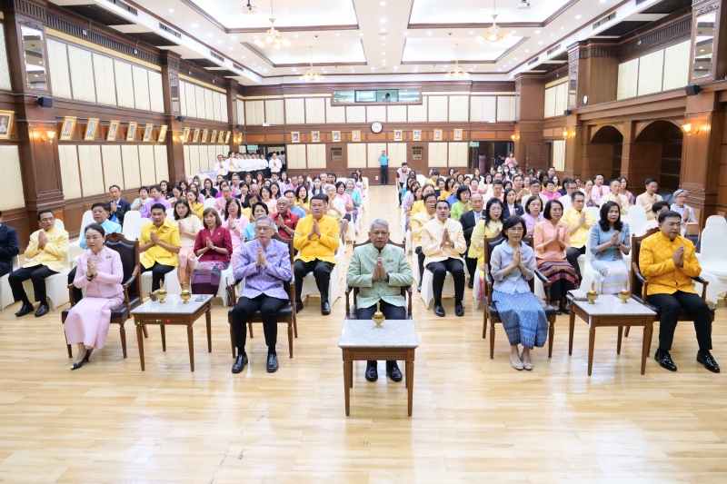 พิธีทำบุญตักบาตรข้าวสารอาหารแห้ง เดือนมีนาคม 2562