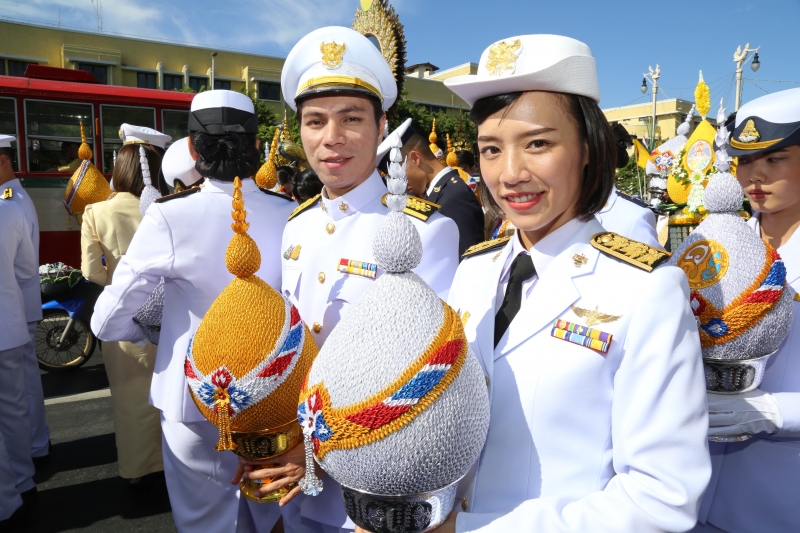 สตง.ร่วมเดินริ้วขบวนอัญเชิญเครื่องราชสักการะและร่วมพิธีจุดเทียนถวายพระพรชัยมงคลเนื่องในโอกาสวันเฉลิมพระชนมพรรษาพระบาทสมเด็จพระเจ