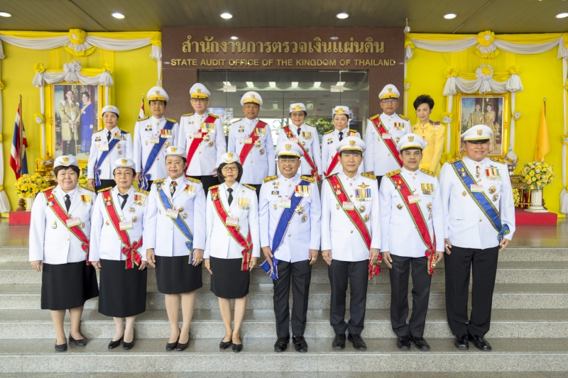 คตง. ผตง. และผู้บริหารระดับสูง เข้าเฝ้าทูลละอองธุลีพระบาทรับเสด็จ พระบาทสมเด็จพระเจ้าอยู่หัว และสมเด็จพระนางเจ้าฯ พระบรมราชินี