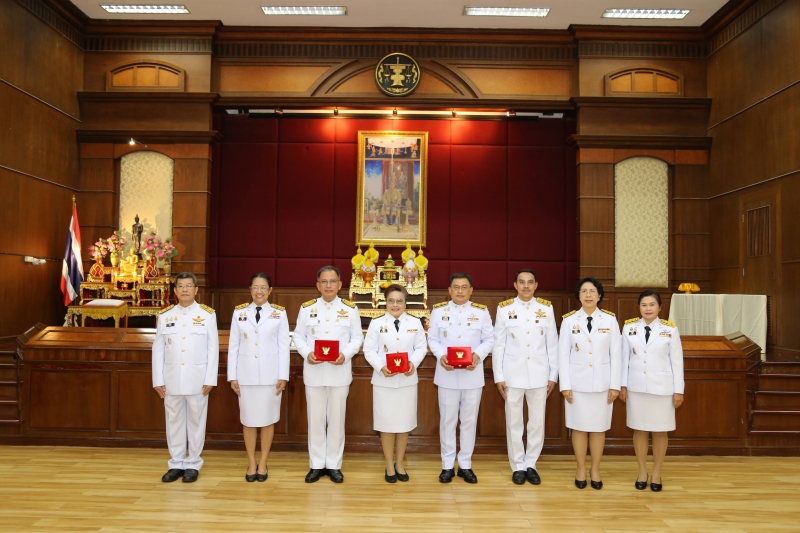 พิธีรับพระราชทานเครื่องราช