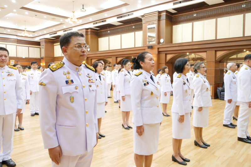 ร่วมวางพวงมาลาเนื่องในโอกาสวันปิยมหาราช