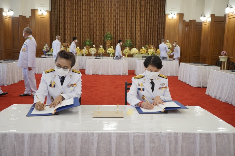  สตง. ลงนามถวายพระพรชัยมงคลพระบาทสมเด็จพระเจ้าอยู่หัว เนื่องในโอกาสวันฉัตรมงคล 4 พฤษภาคม 2563