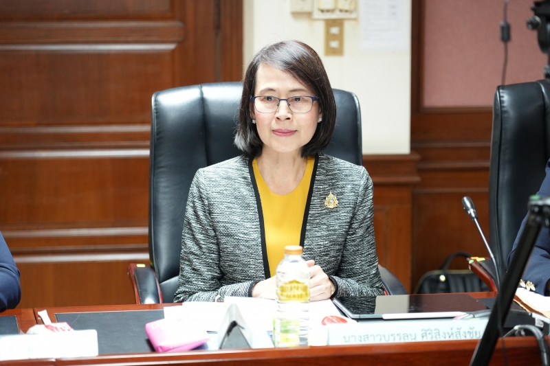 พิธีทำบุญตักบาตรข้าวสารอาหารแห้ง