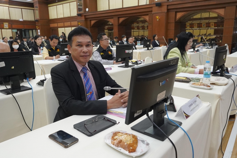 พิธีทำบุญตักบาตรข้าวสารอาหารแห้ง เดือนเมษายน 2562