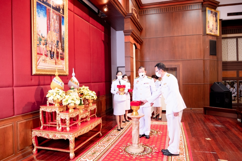 พิธีรับพระราชทานเครื่องราชอิสริยาภรณ์ชั้นสายสะพาย ประจำปี 2563