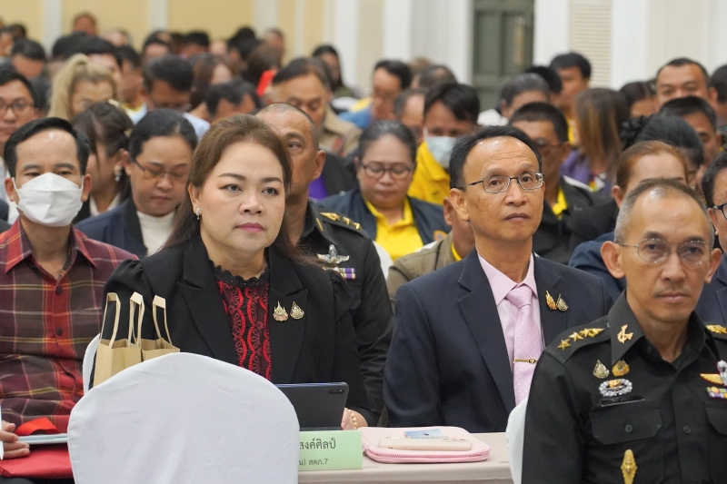 พิธีทำบุญตักบาตรข้าวสารอาหารแห้ง