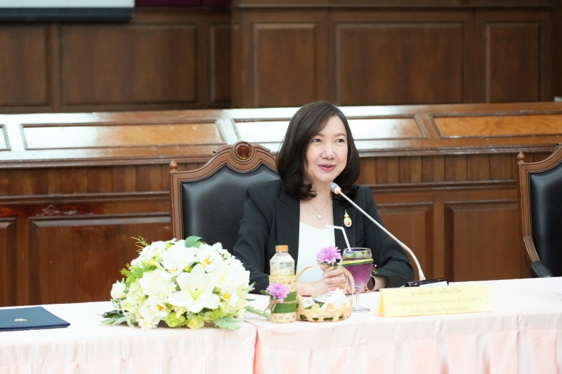 พิธีทำบุญตักบาตรข้าวสารอาหารแห้ง เดือนกุมภาพันธ์