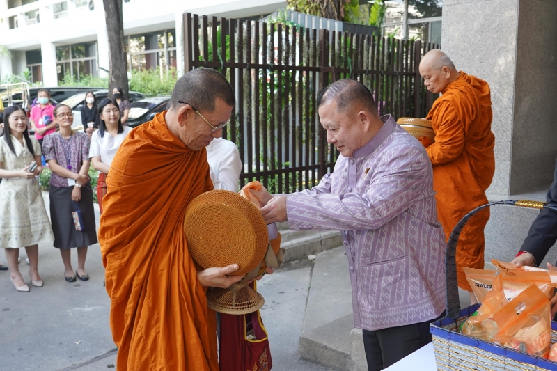 พิธีรับพระราชทานเครื่องราชอิสริยาภรณ์ชั้นสายสะพาย ประจำปี 2563