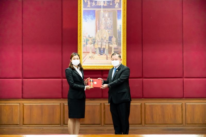 พิธีมอบประกาศนียบัตร โครงการพัฒนานักบริหารการตรวจเงินแผ่นดินระดับสูง (นตส.) รุ่นที่ 11 ณ สำนักงานการตรวจเงินแผ่นดิน