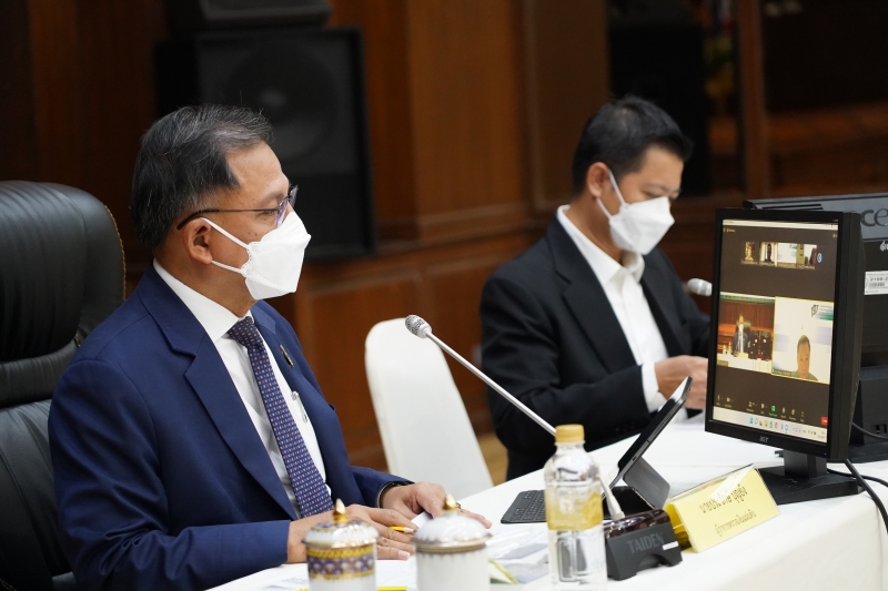 การประชุมคณะข้าราชการระดับผู้บริหาร ครั้งที่ 4/2565  ผ่านระบบออนไลน์ ณ สำนักงานการตรวจเงินแผ่นดิน