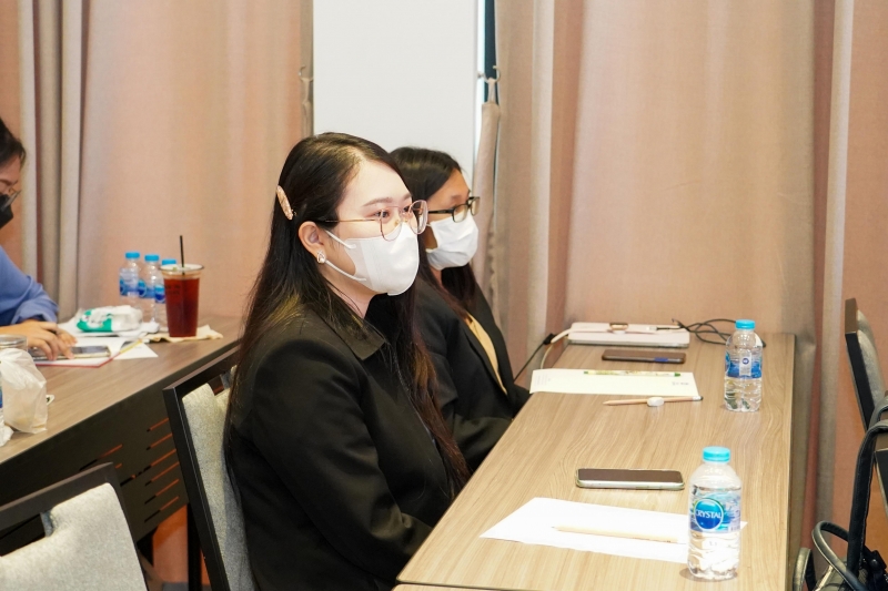 นางสาวจินดา มหัทธนวัฒน์ กรรมการตรวจเงินแผ่นดิน ให้เกียรติเป็นวิทยากรบรรยายโครงการพัฒนาข้าราชการใหม่ ปีงบประมาณ 2566 ณ โรงแรม เบส