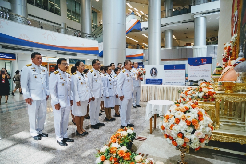 สตง. ถวายแจกันดอกไม้และลงนามถวายพระพรสมเด็จพระเจ้าน้องนางเธอ เจ้าฟ้าจุฬาภรณวลัยลักษณ์ อัครราชกุมารี