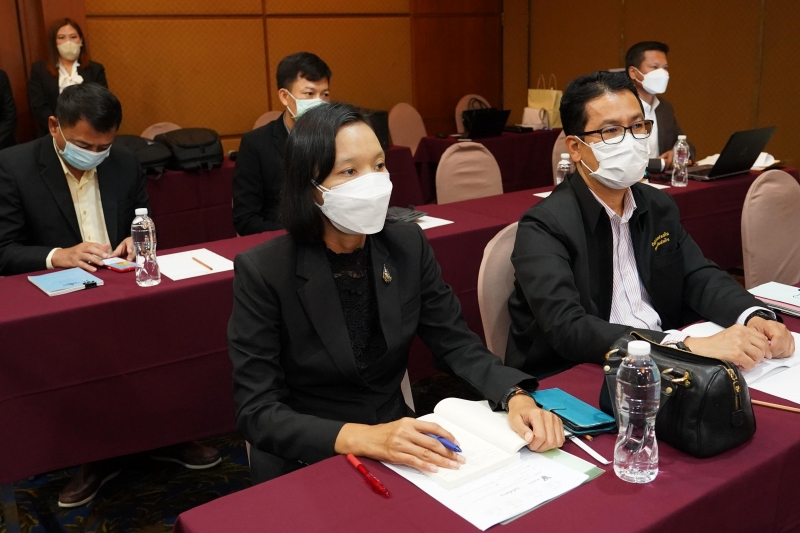 16 พิธีเปิดโครงการฝึกอบรม หลักสูตร “การตรวจสอบการปฏิบัติตามกฎหมาย เพื่อกำหนดแนวปฏิบัติฯ ตามหลักเกณฑ์มาตรฐานการตรวจเงินแผ่นดิน” 