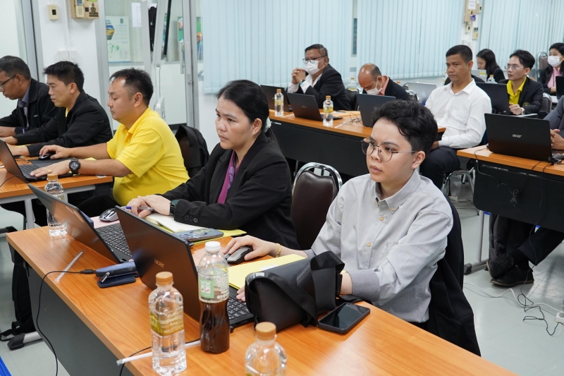 โดรน