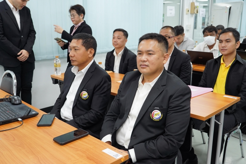 โดรน